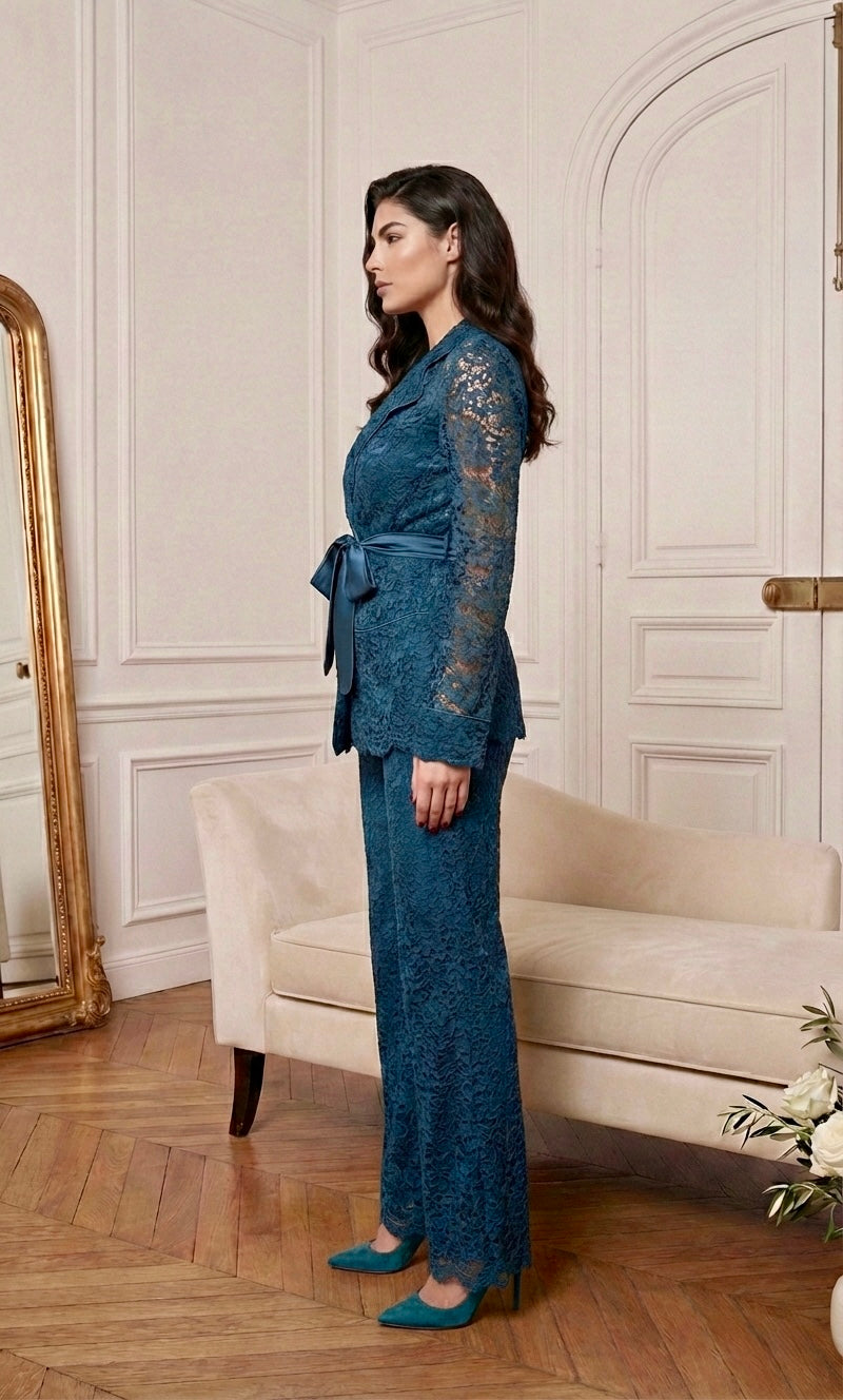 La Azure Dentelle Set