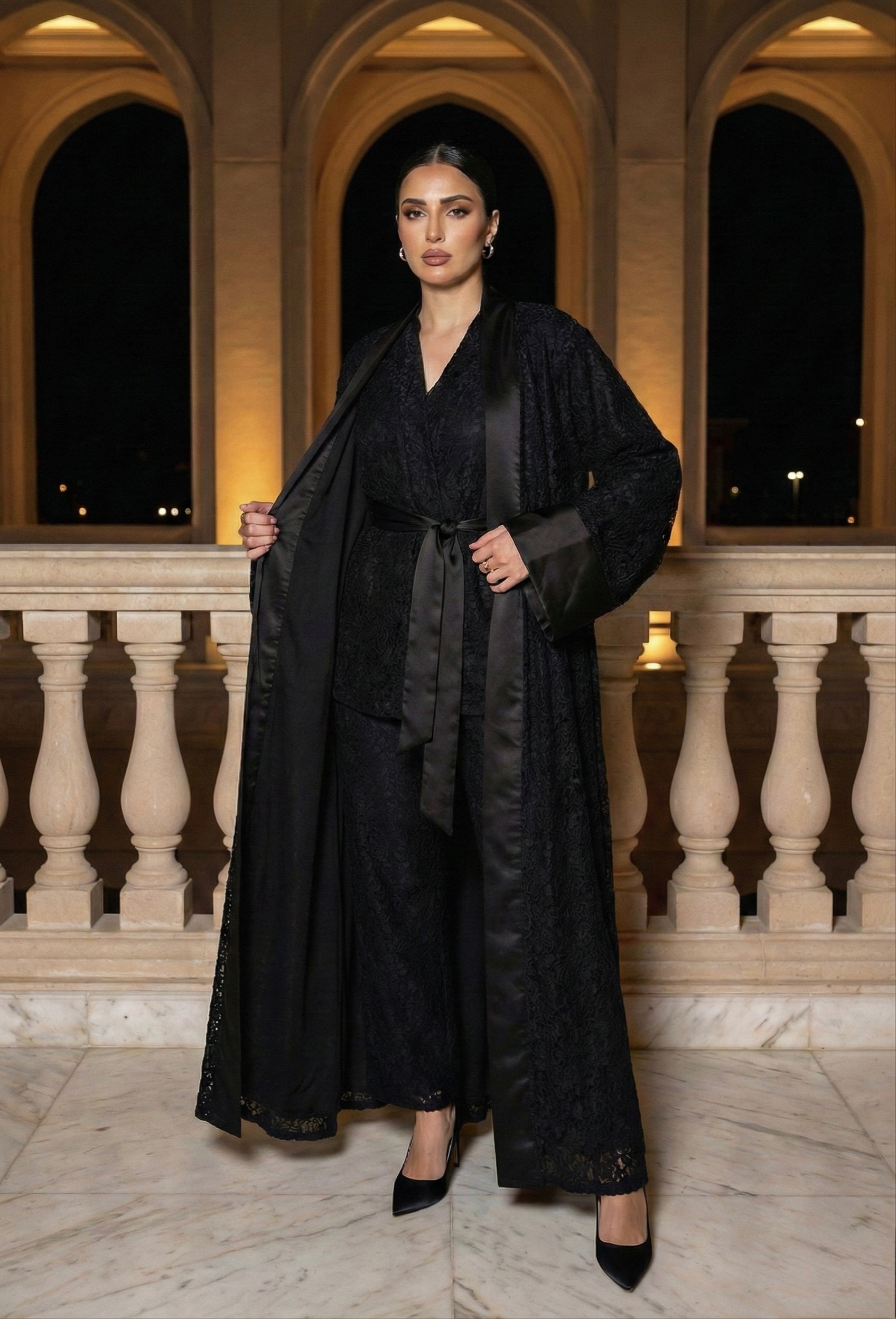 La Noir Dantelle  Abaya